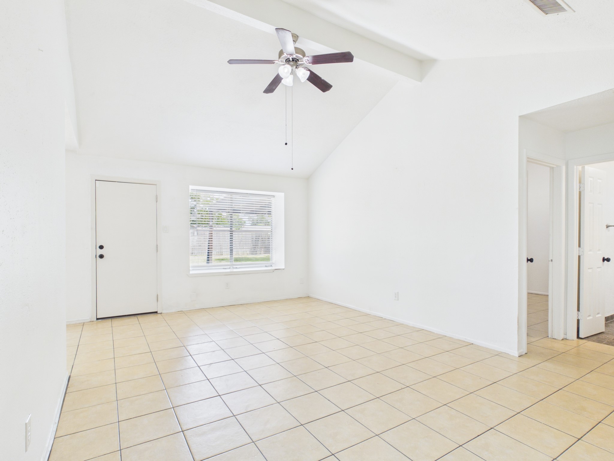 9918 Peachridge Dr Property Photo 4
