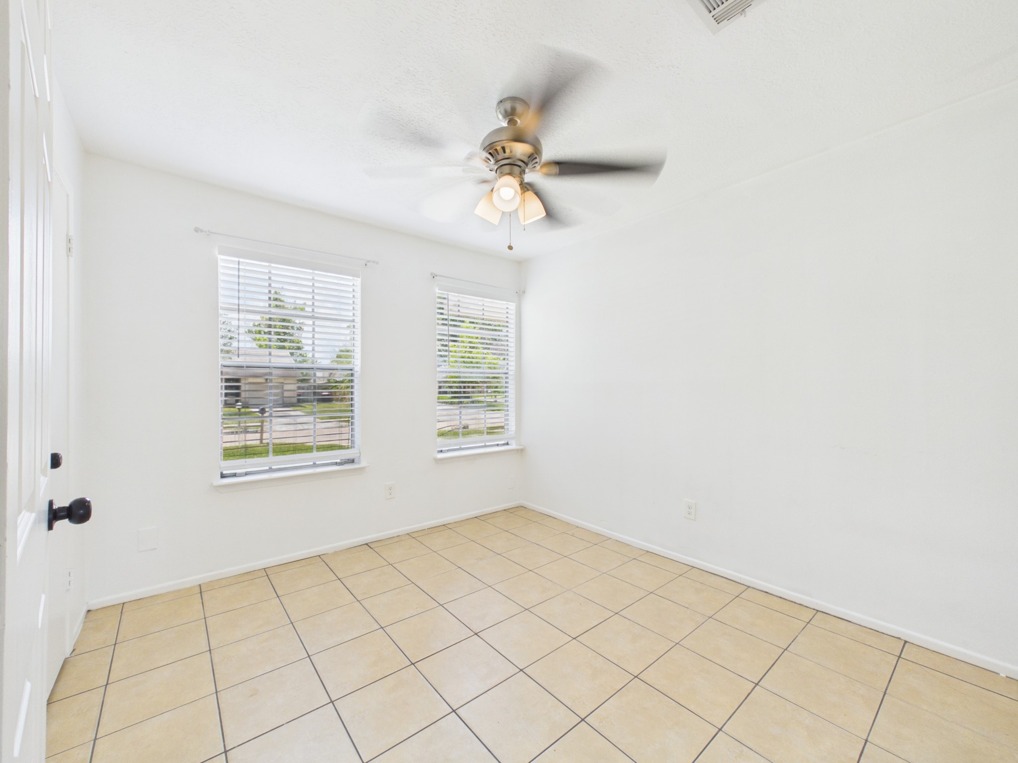 9918 Peachridge Dr Property Photo 12