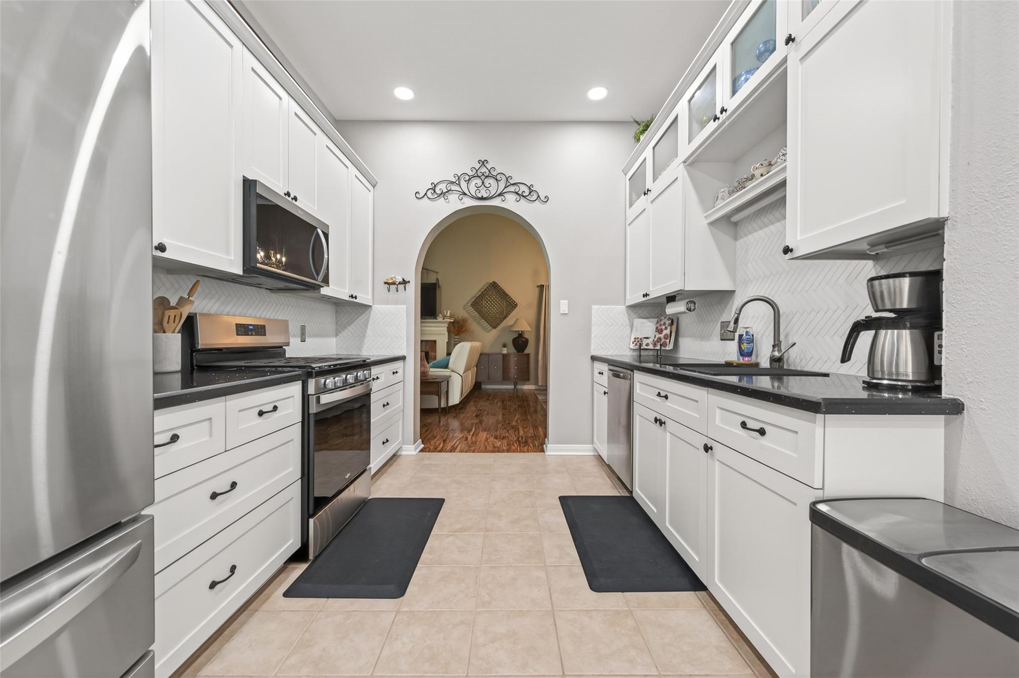 5710 S Magazine Circle Property Photo 24