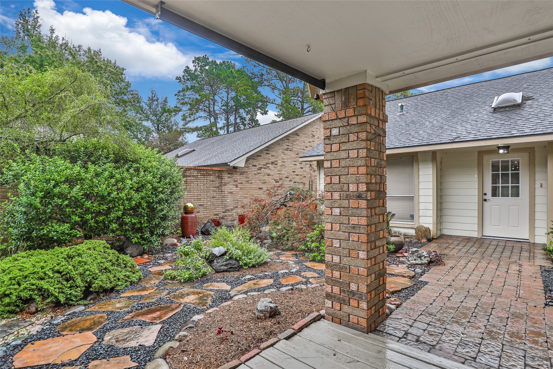 4314 Pinewood Park Drive Property Photo 1