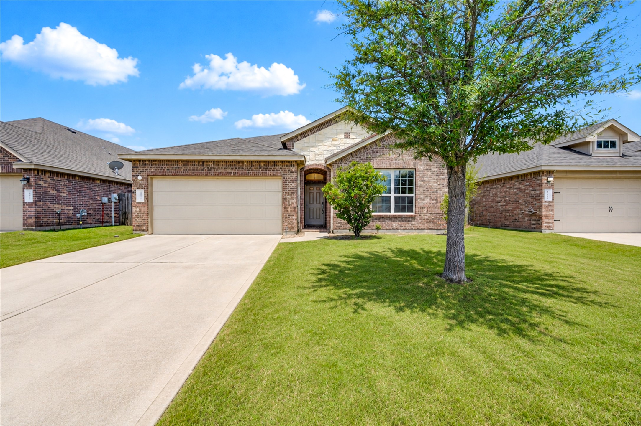 4427 Aversa Drive Property Photo 4