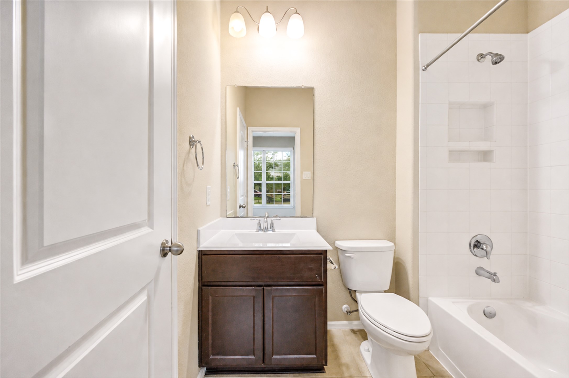 4427 Aversa Drive Property Photo 8