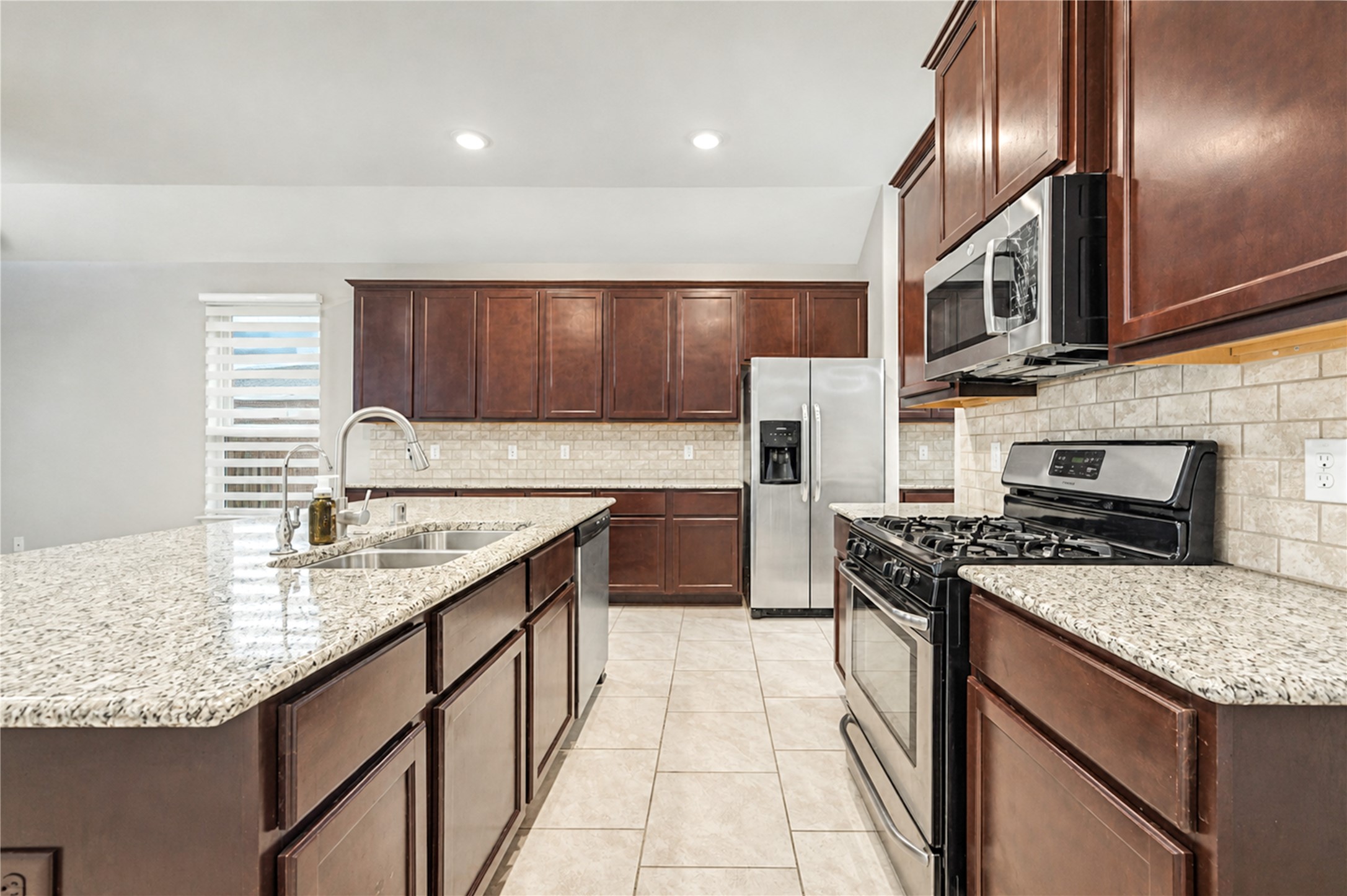 4427 Aversa Drive Property Photo 13