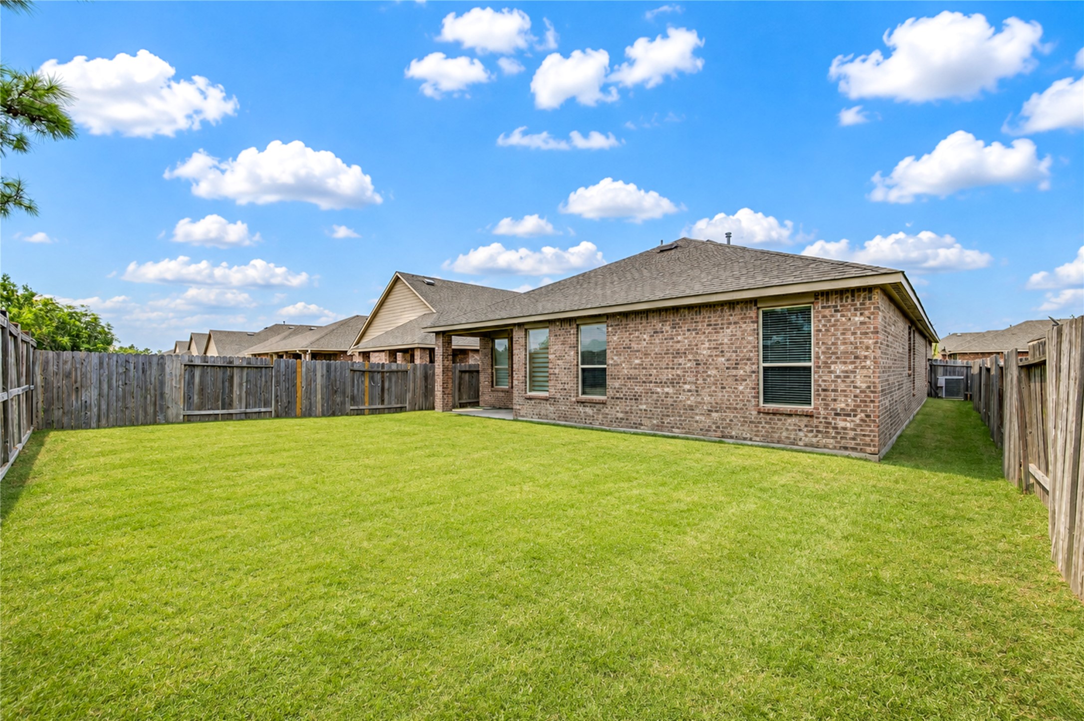 4427 Aversa Drive Property Photo 31