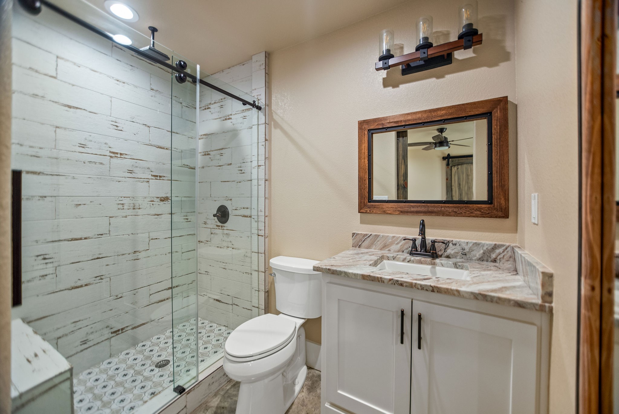 82 Circle Hook Property Photo 20