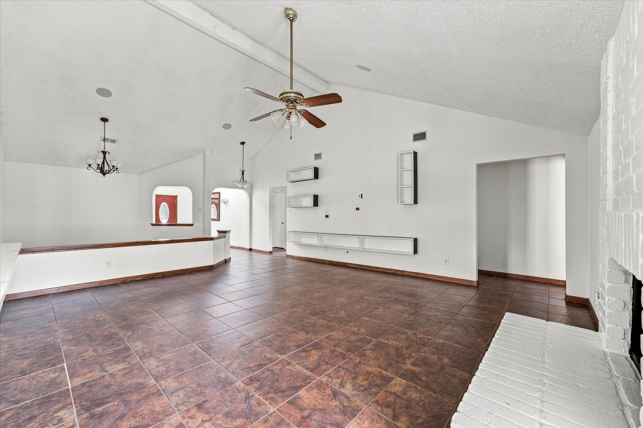 15919 Barbarossa Drive Property Photo 7