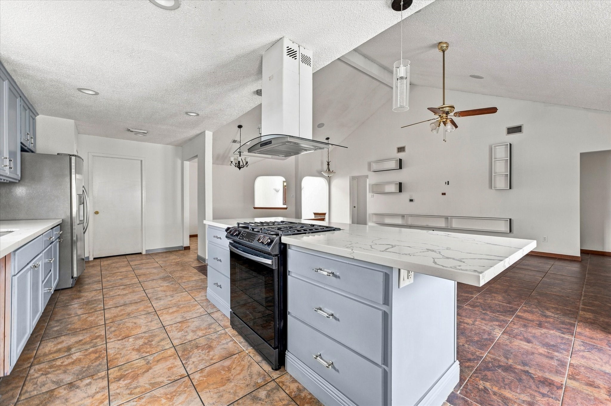 15919 Barbarossa Drive Property Photo 14