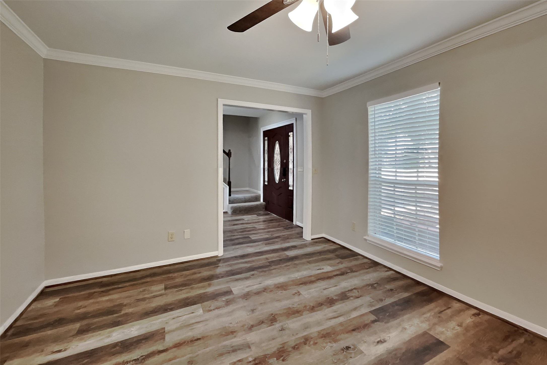 8815 Stoney Bend Drive Property Photo 3