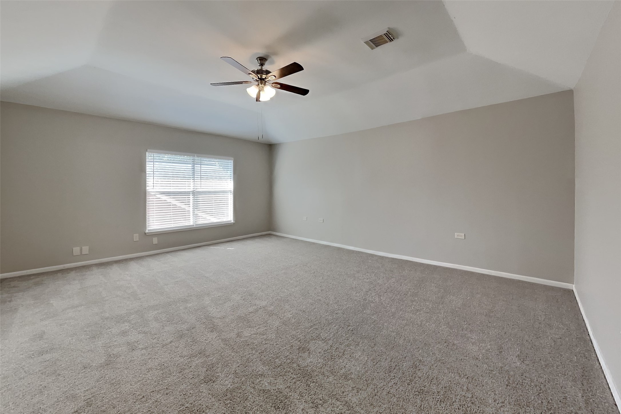 8815 Stoney Bend Drive Property Photo 11