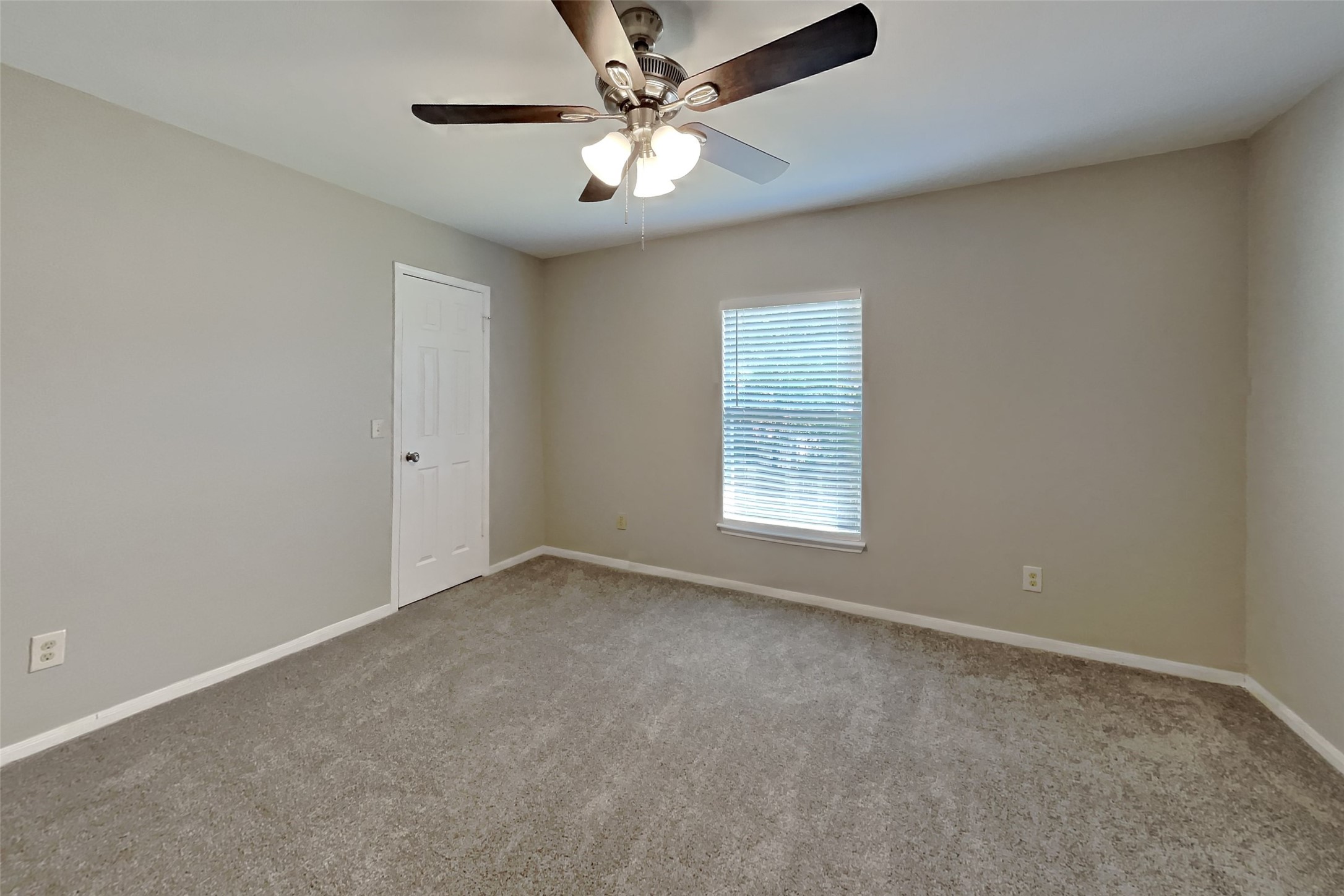 8815 Stoney Bend Drive Property Photo 17