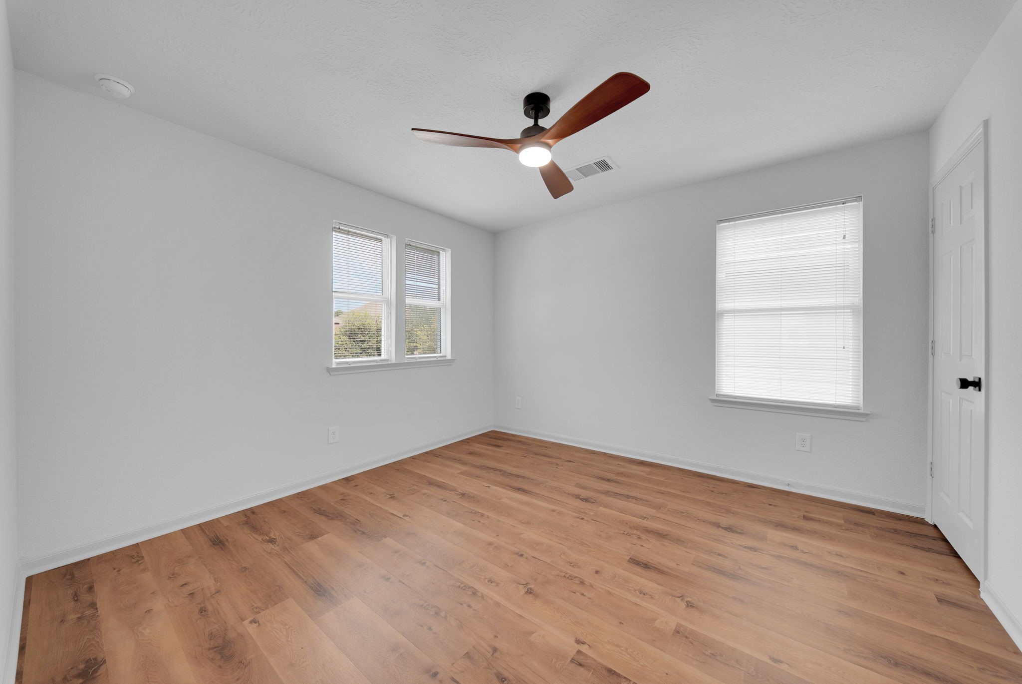 4322 Lake Cypress Circle Property Photo 20