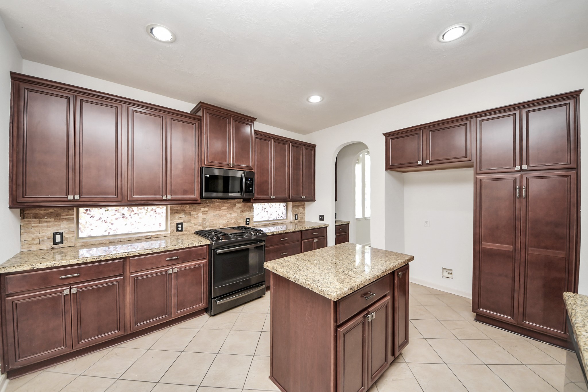 6423 Middlelake Court Property Photo 1