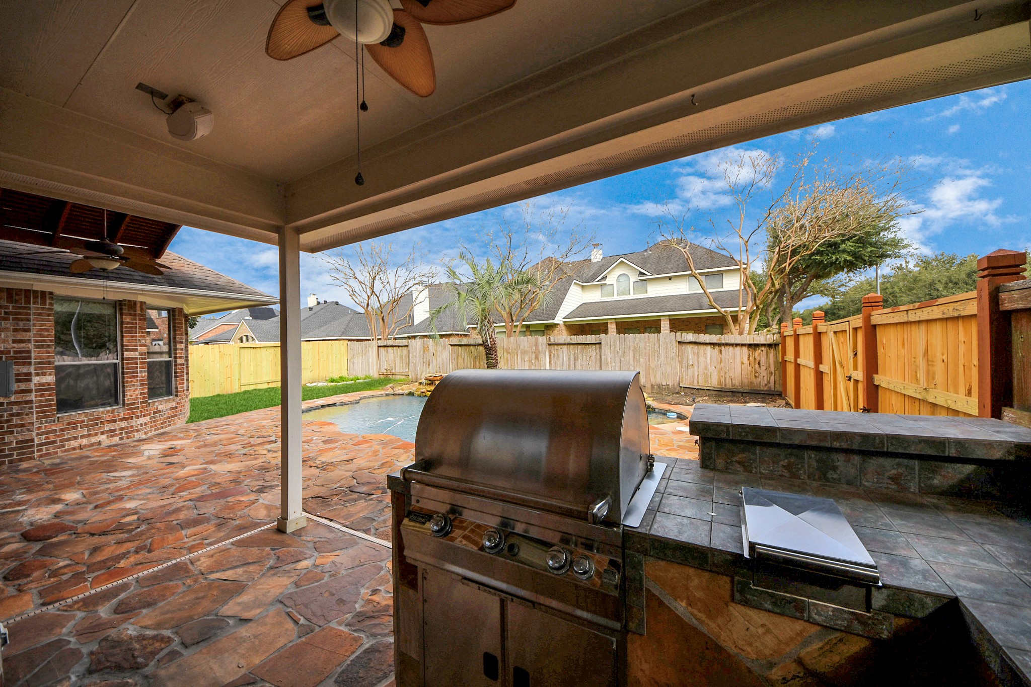 6423 Middlelake Court Property Photo 12