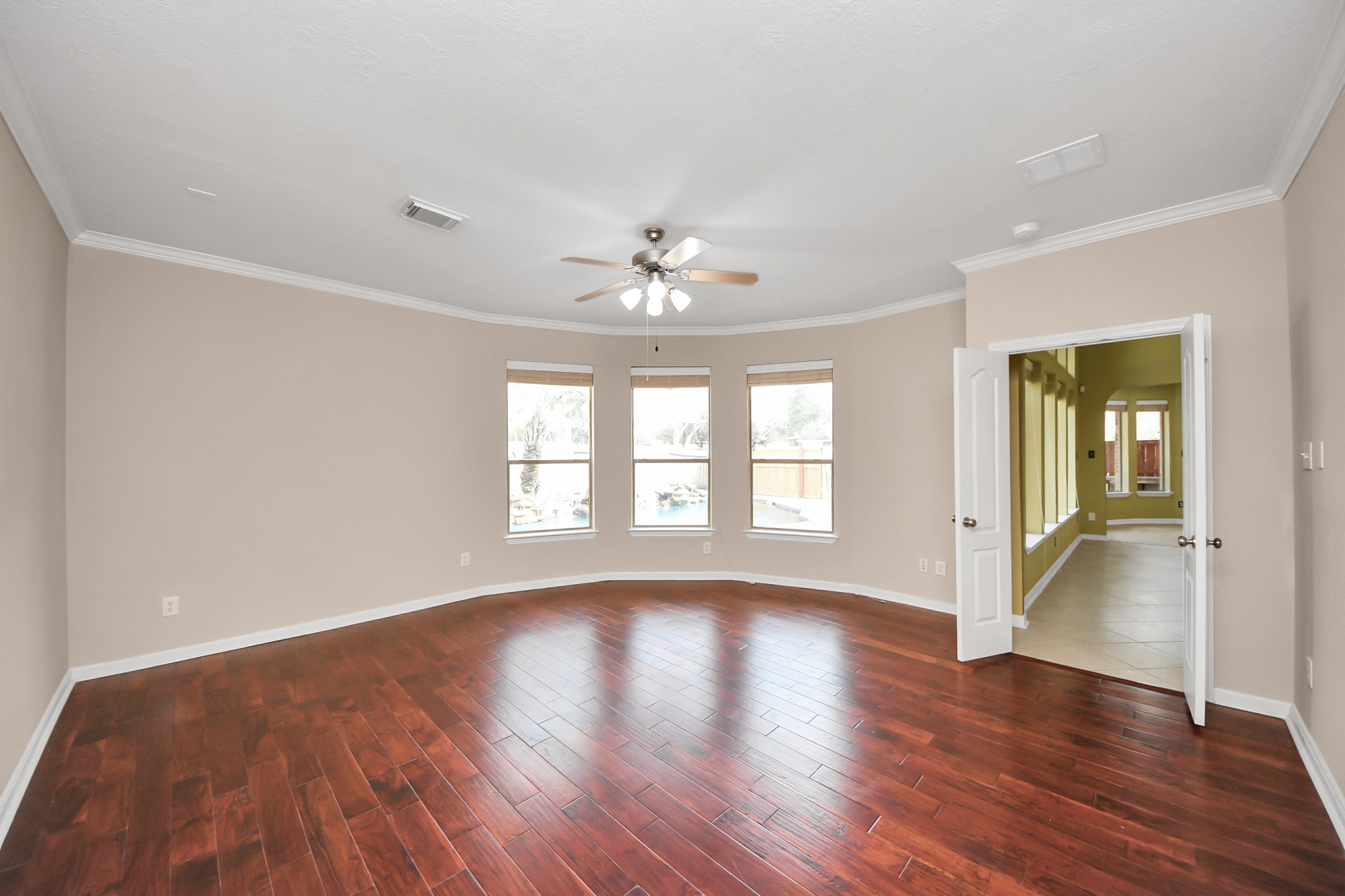 6423 Middlelake Court Property Photo 16