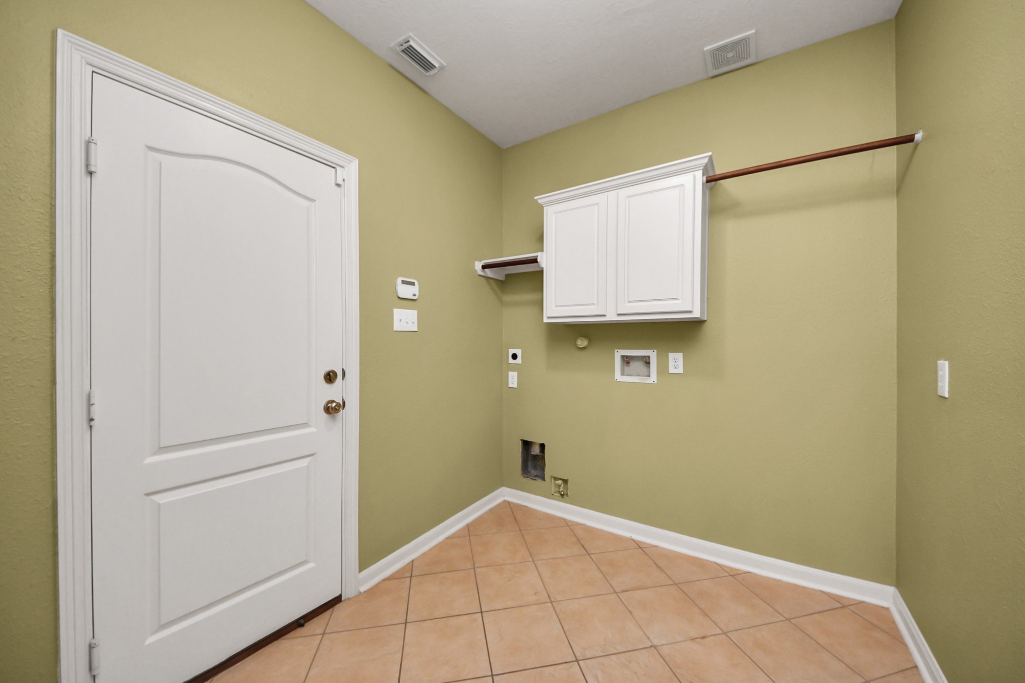 6423 Middlelake Court Property Photo 24