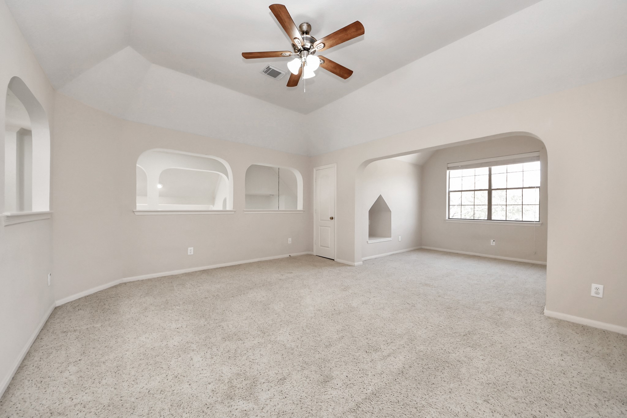 6423 Middlelake Court Property Photo 25