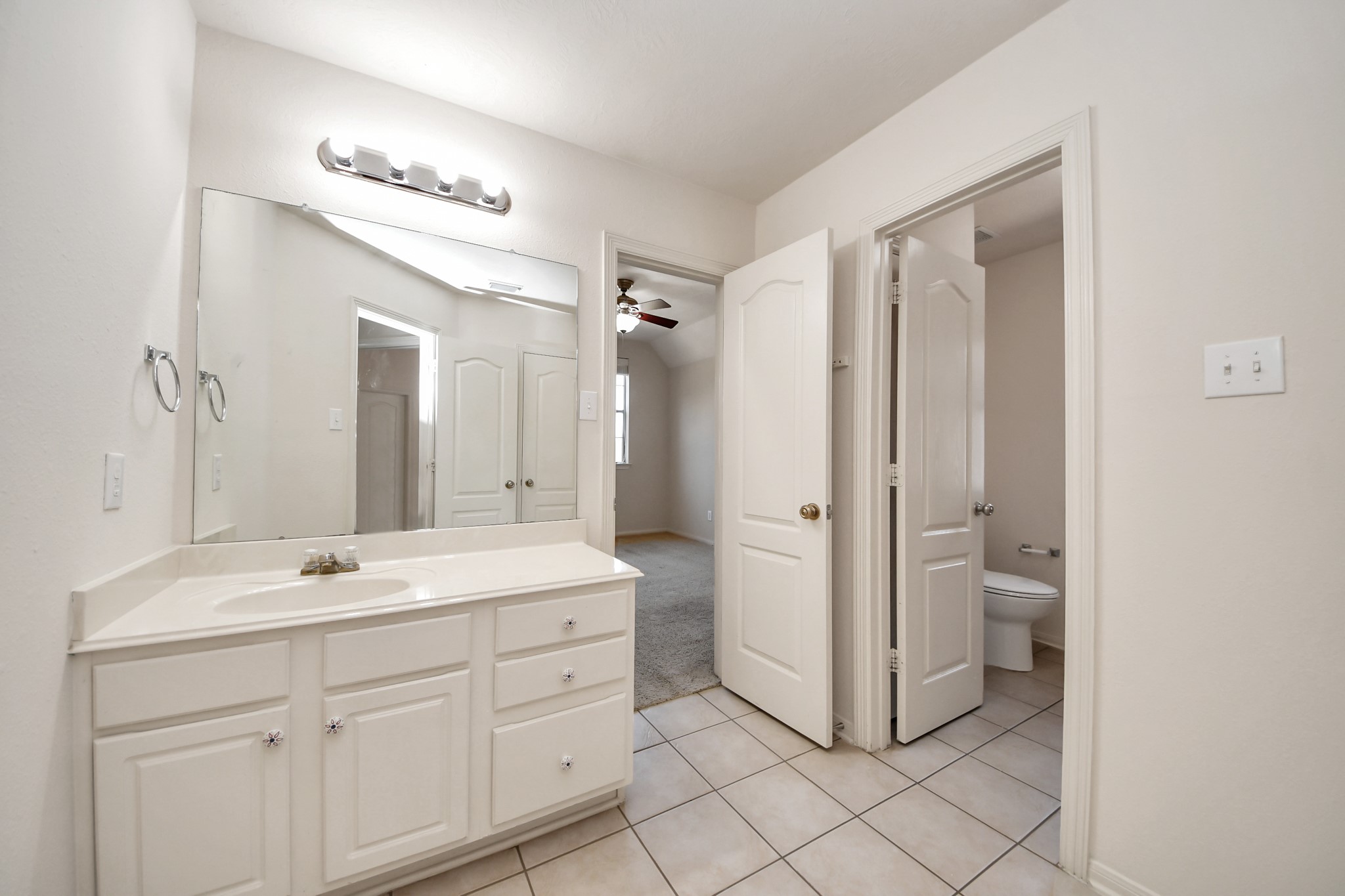 6423 Middlelake Court Property Photo 32