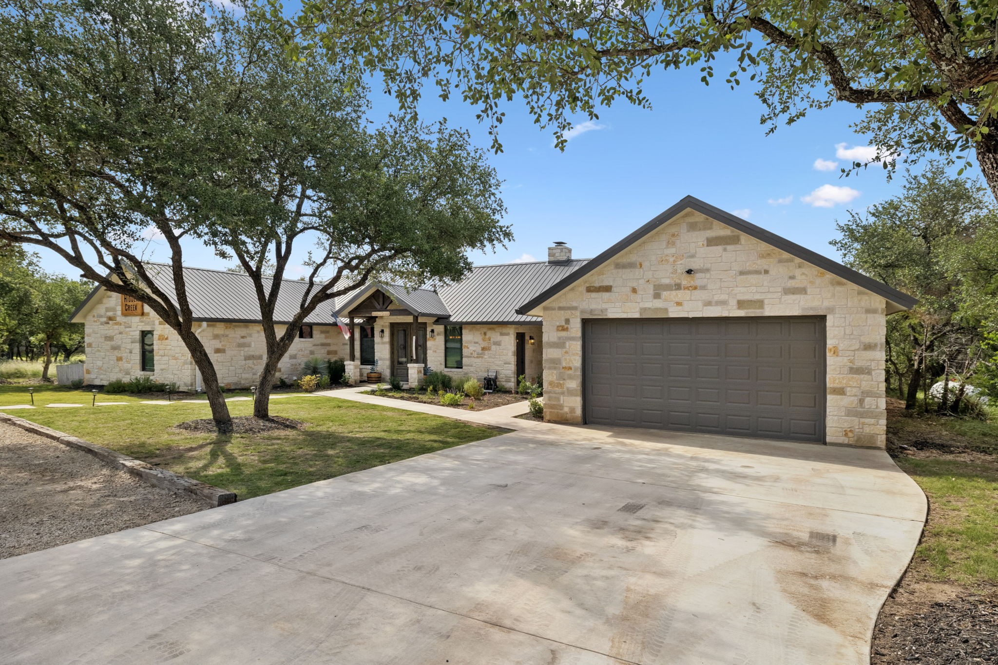 1723 Mountain Valley Drive Property Photo 1