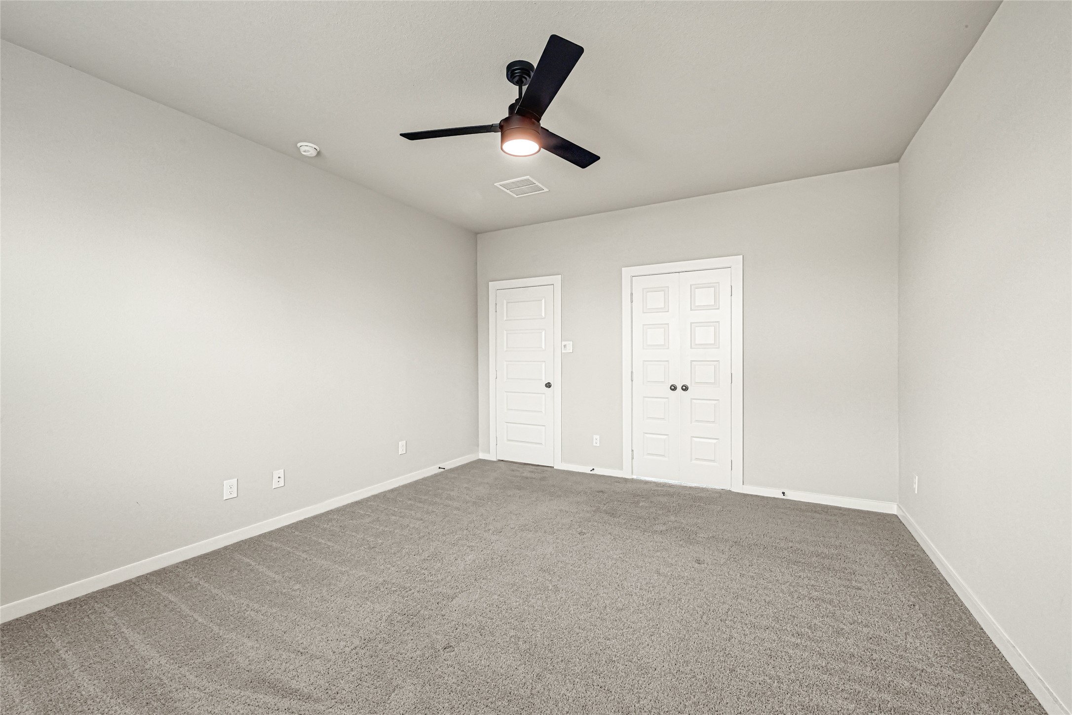 393 Kendall Crest Drive Property Photo 11