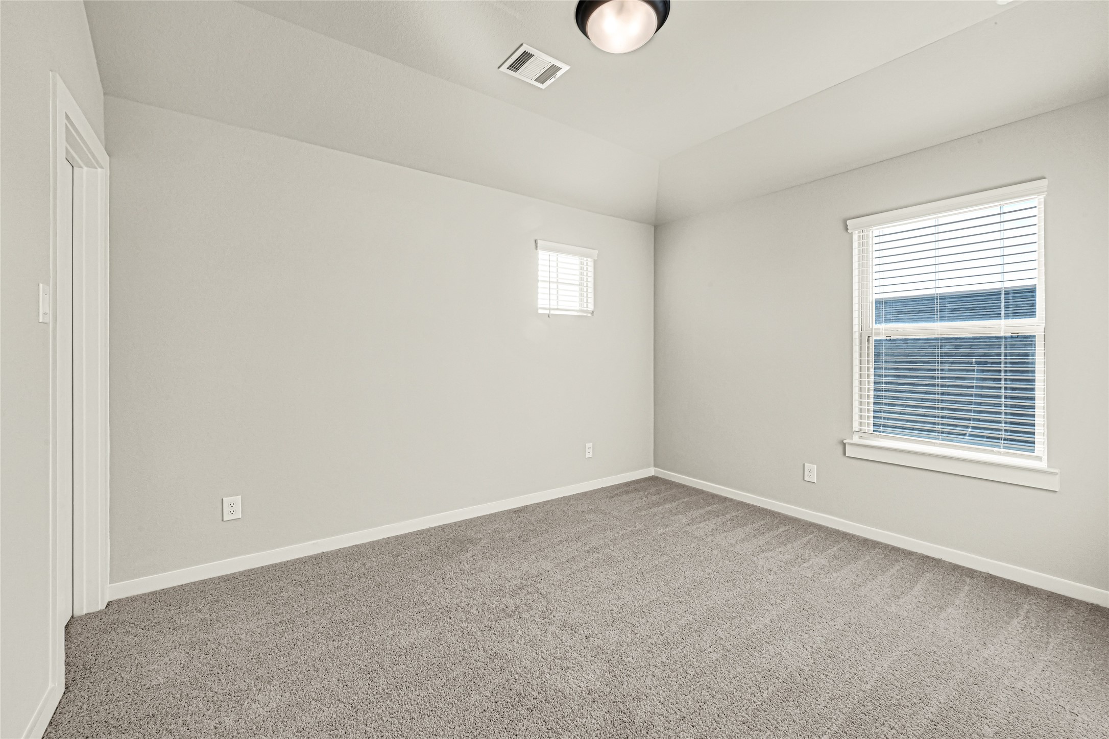 393 Kendall Crest Drive Property Photo 17