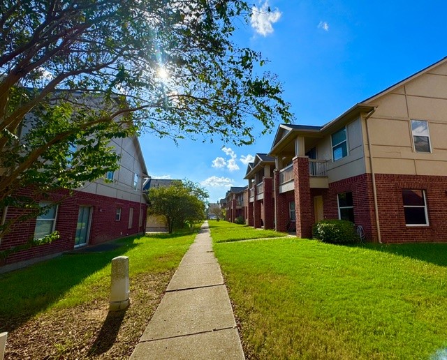 3817 Shire Valley Drive Property Photo 24