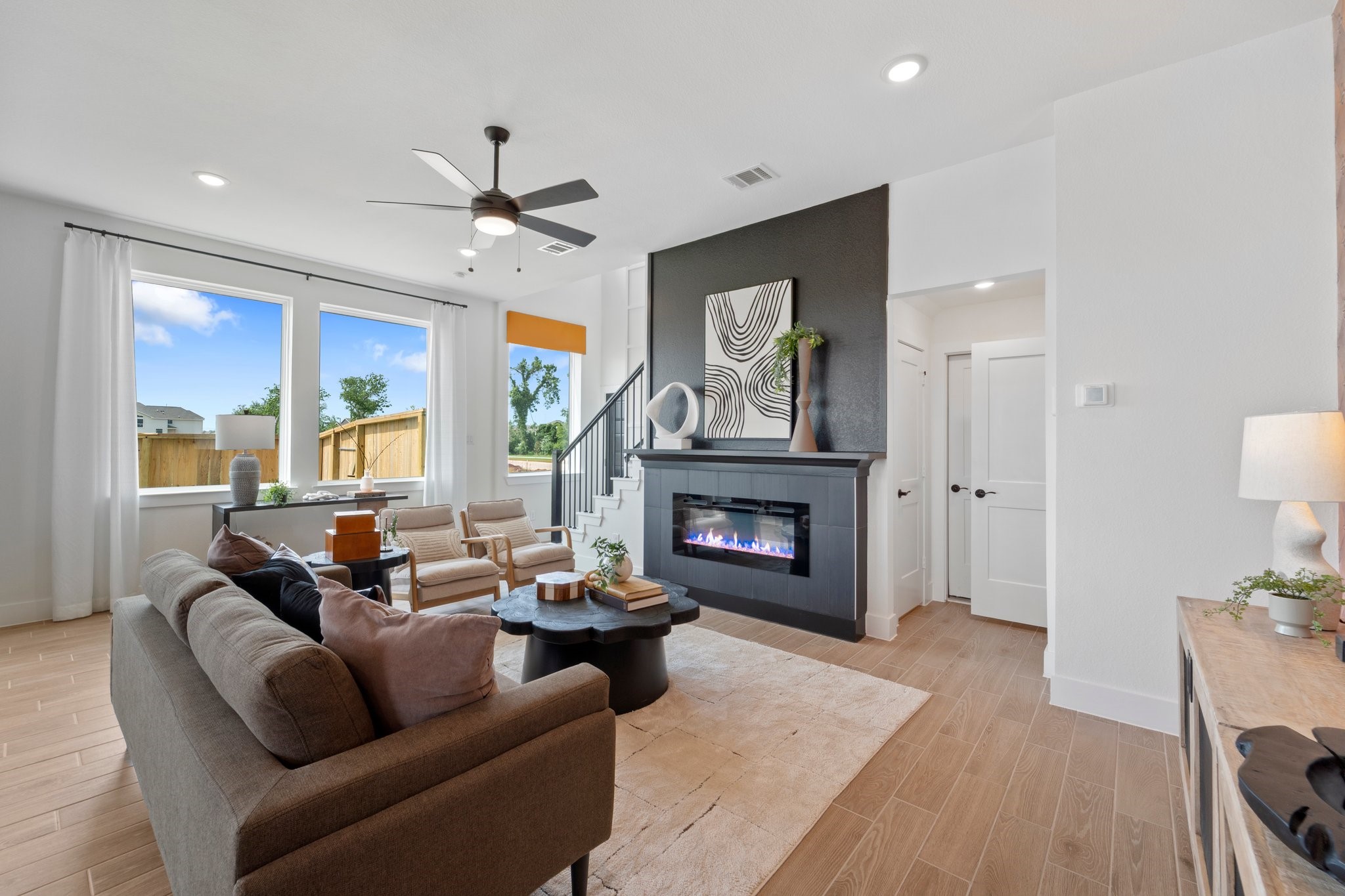 10107 Palm Springs Place Property Photo 4