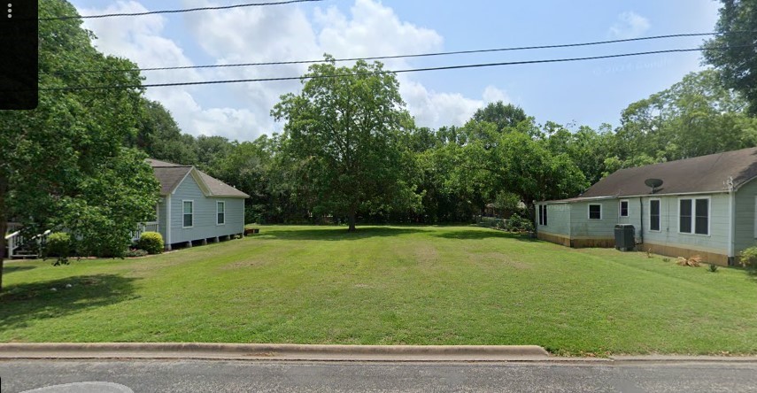 500 E Watt Street Property Photo 1