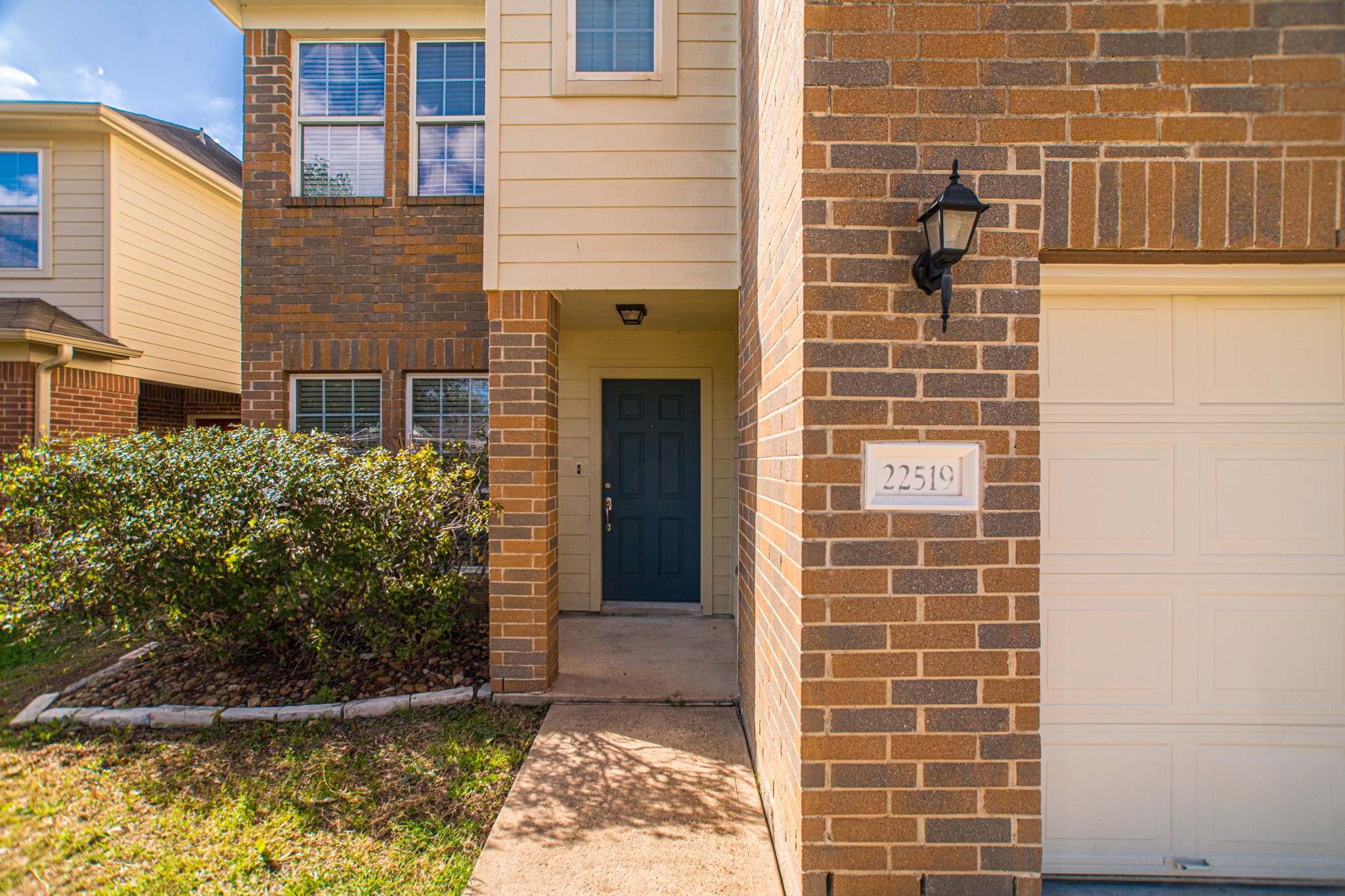 22519 Goss Spring Court Property Photo 4