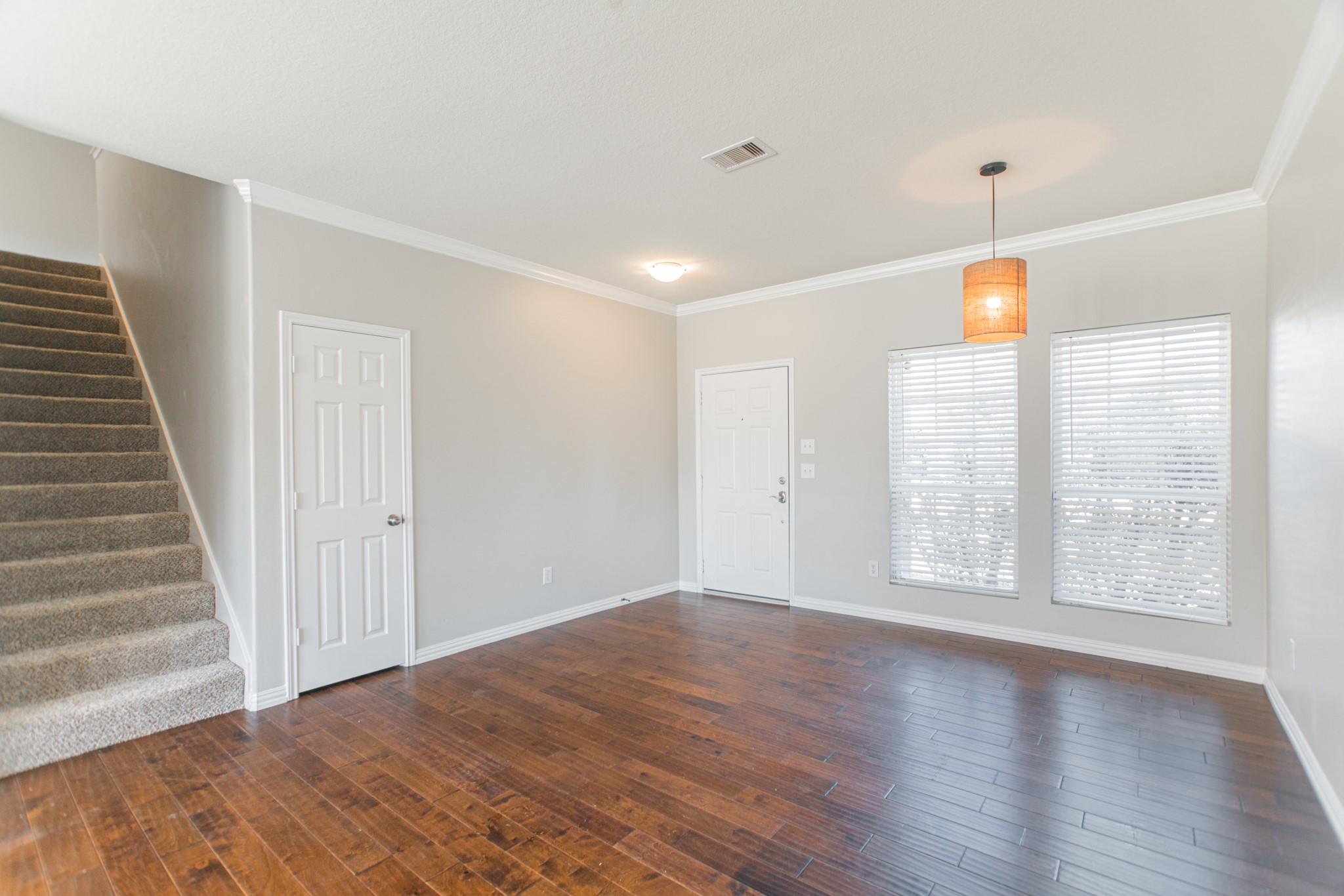 22519 Goss Spring Court Property Photo 8