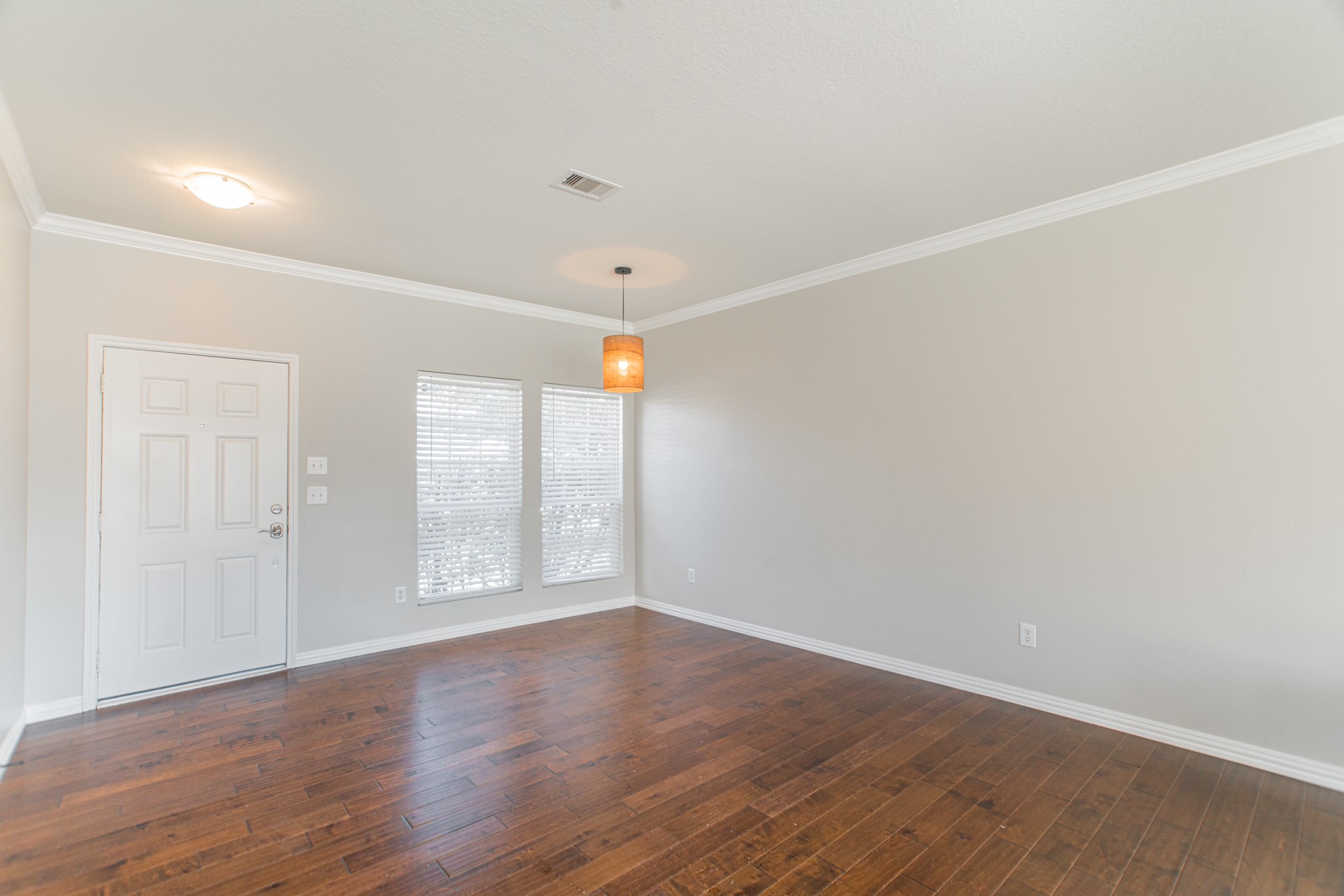 22519 Goss Spring Court Property Photo 9