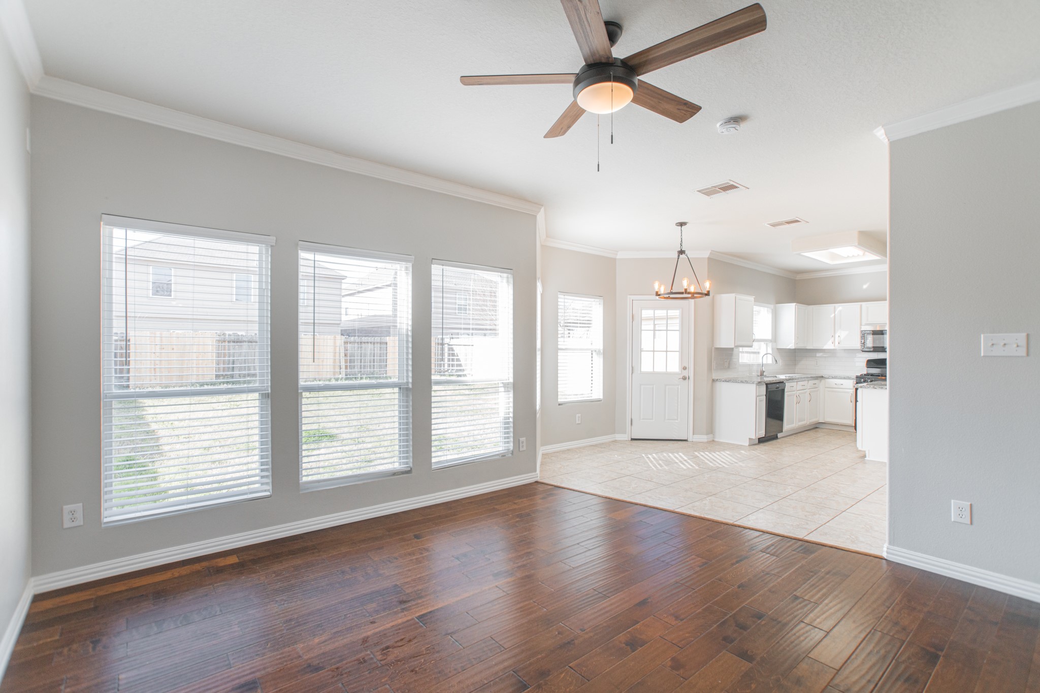 22519 Goss Spring Court Property Photo 11