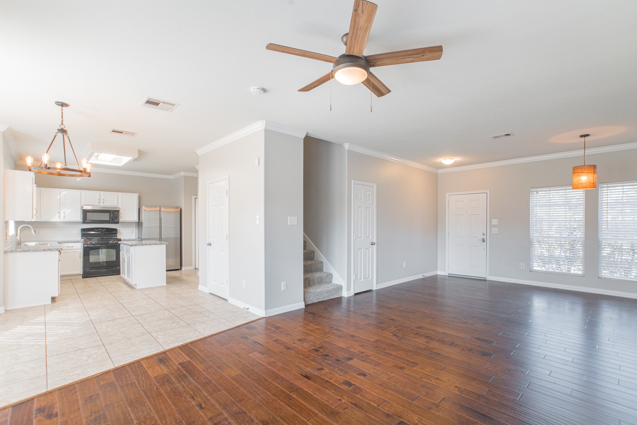 22519 Goss Spring Court Property Photo 12