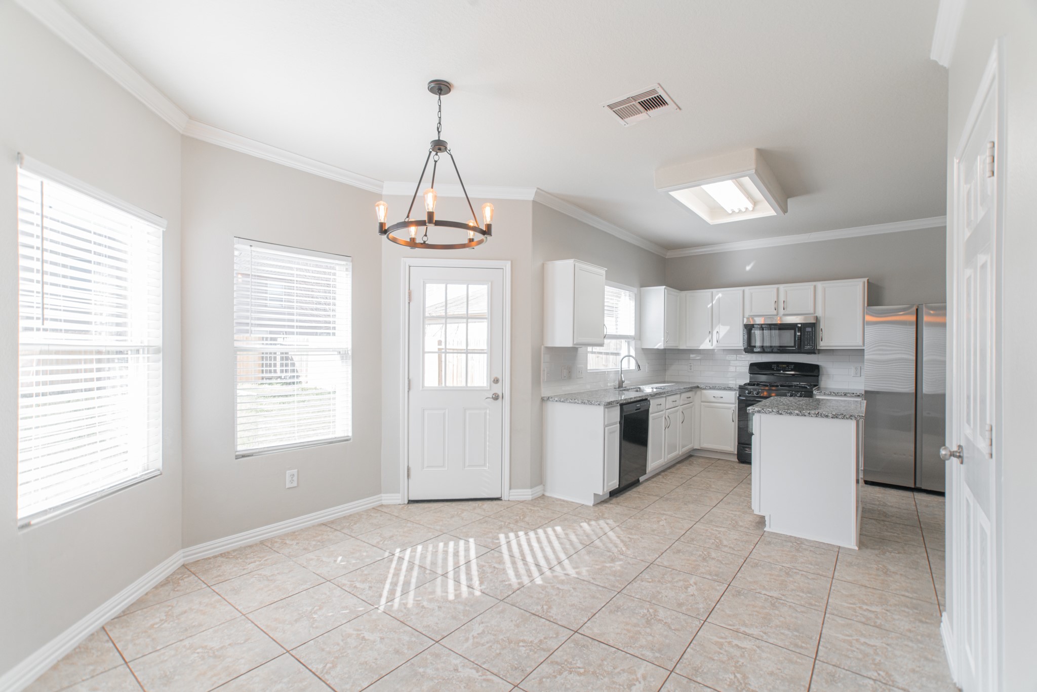 22519 Goss Spring Court Property Photo 15