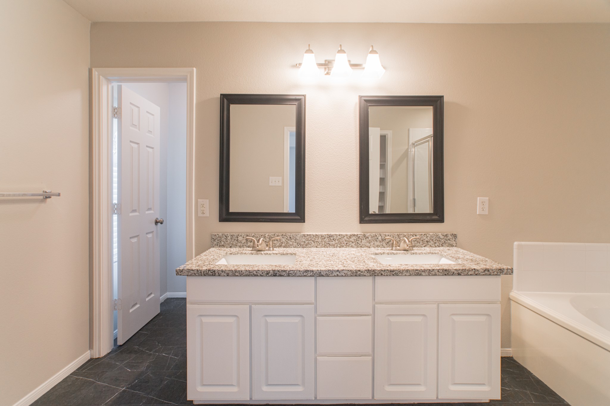 22519 Goss Spring Court Property Photo 35