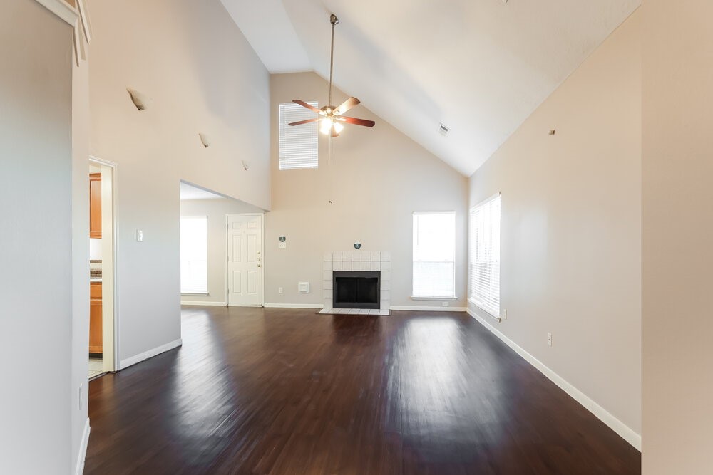 10326 Timberloch Drive Property Photo 5