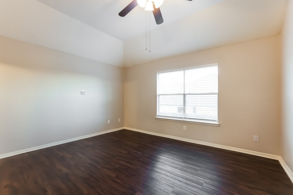 10326 Timberloch Drive Property Photo 9