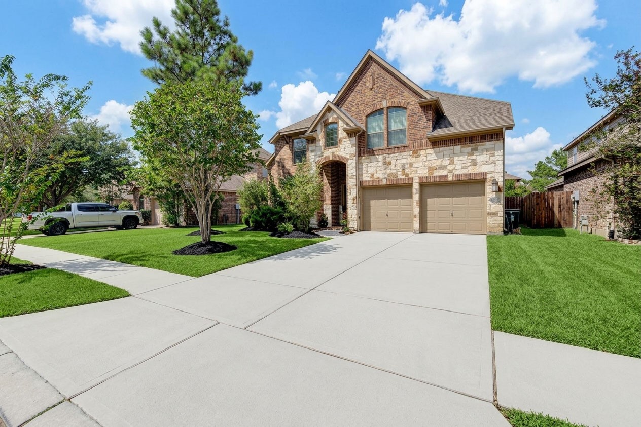 2622 Blue Vervain Drive Property Photo 2