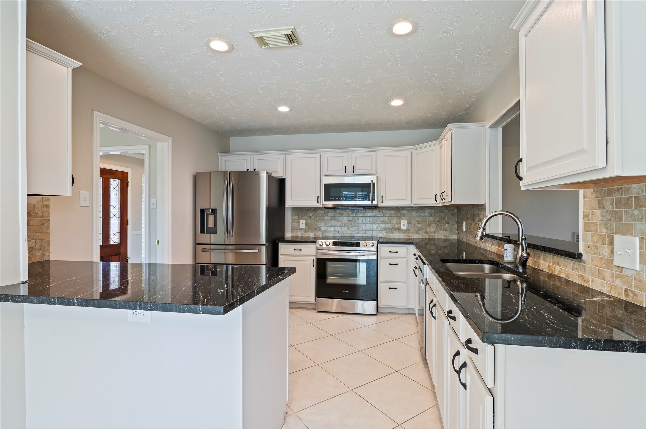 2009 Stapleton Drive Property Photo 8