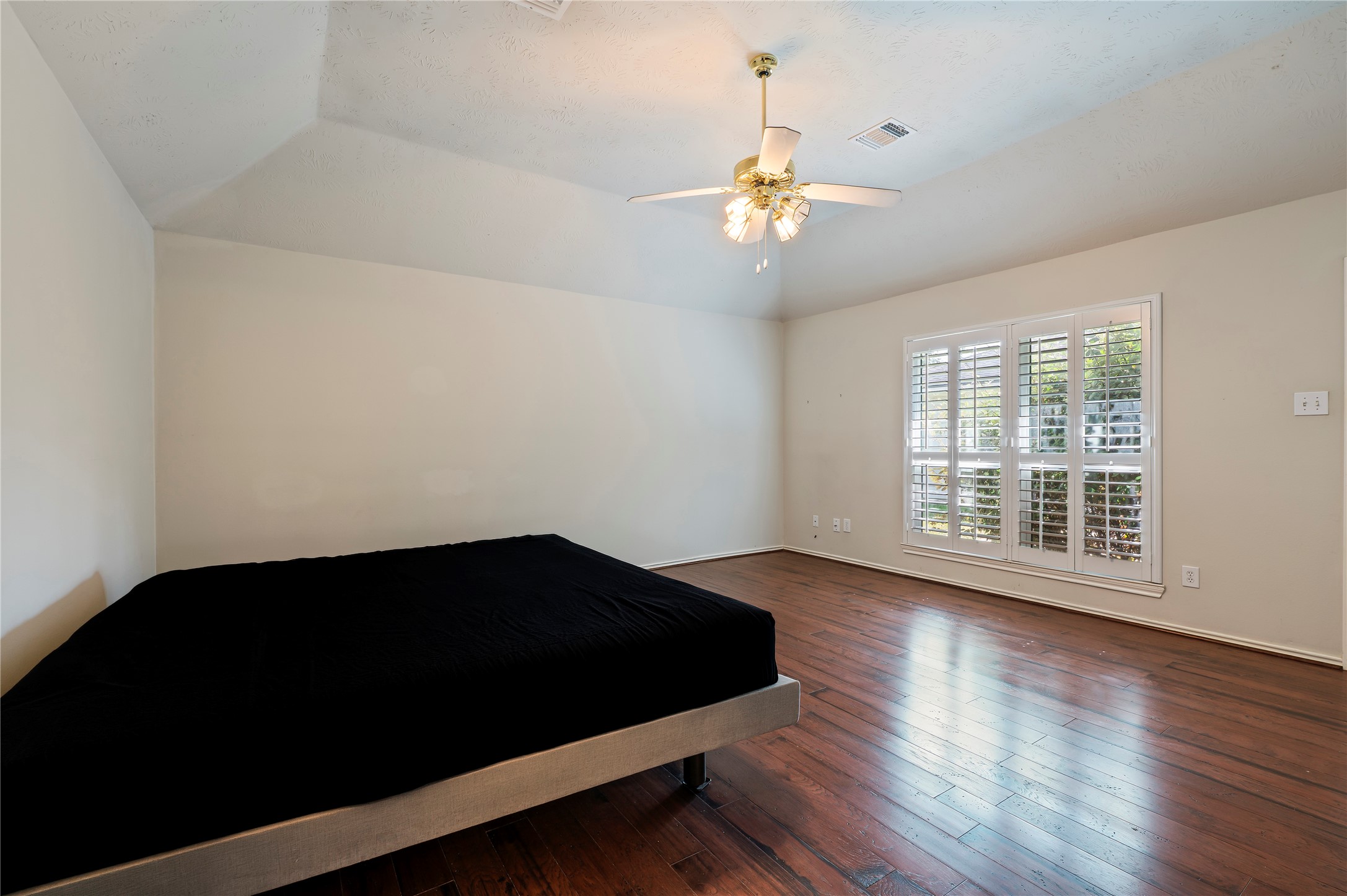 2009 Stapleton Drive Property Photo 15