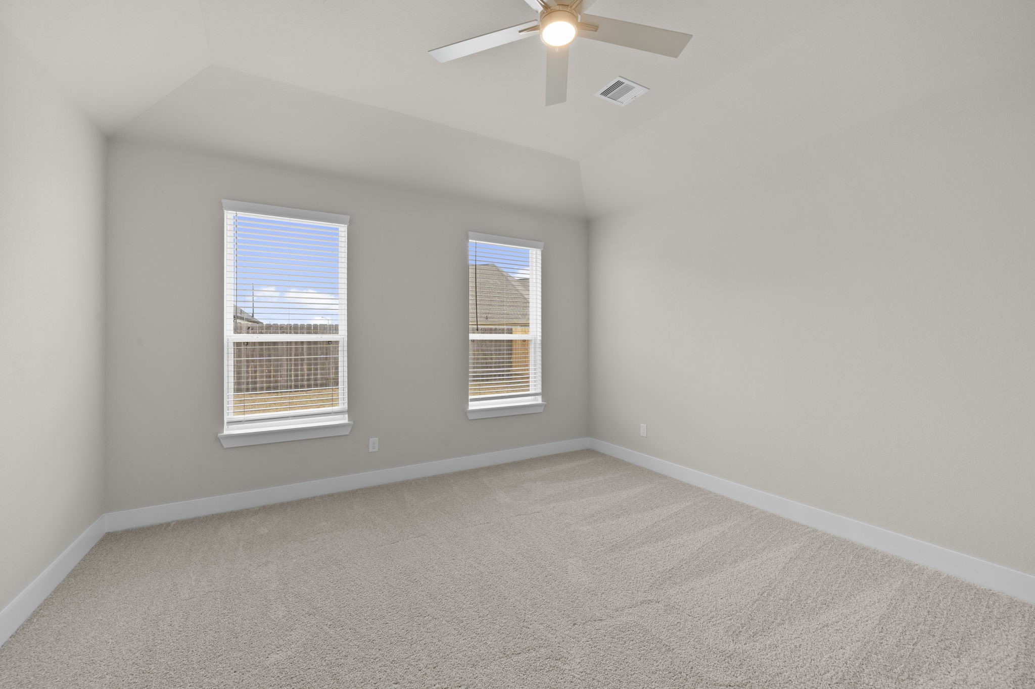 605 Juniper Heights Lane Property Photo 14