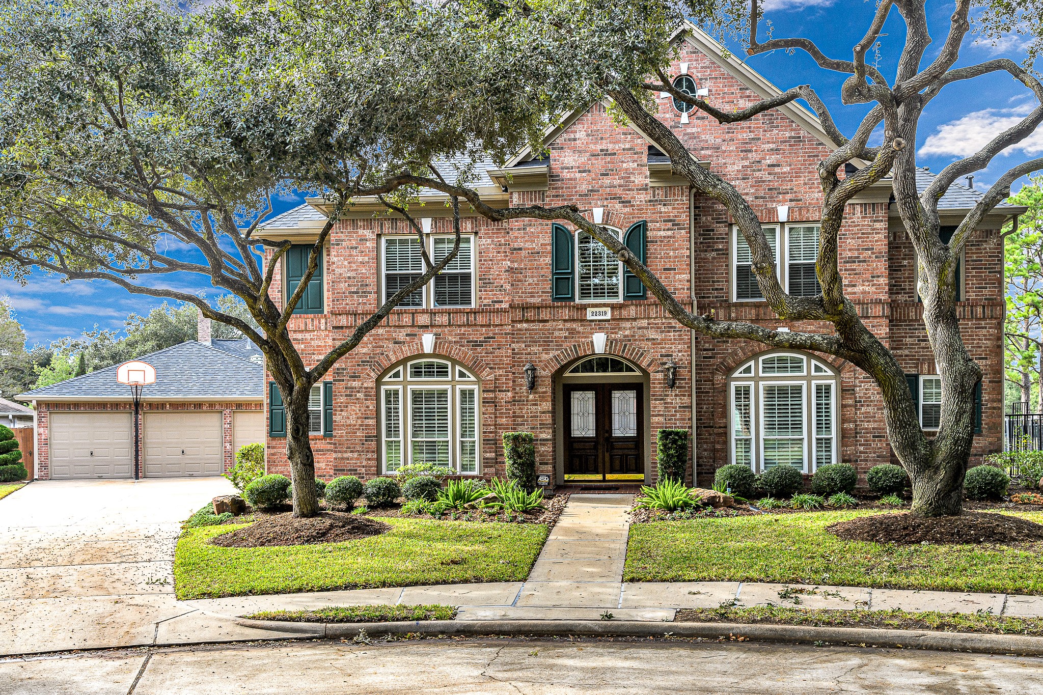 22319 Fairbay Drive Property Photo