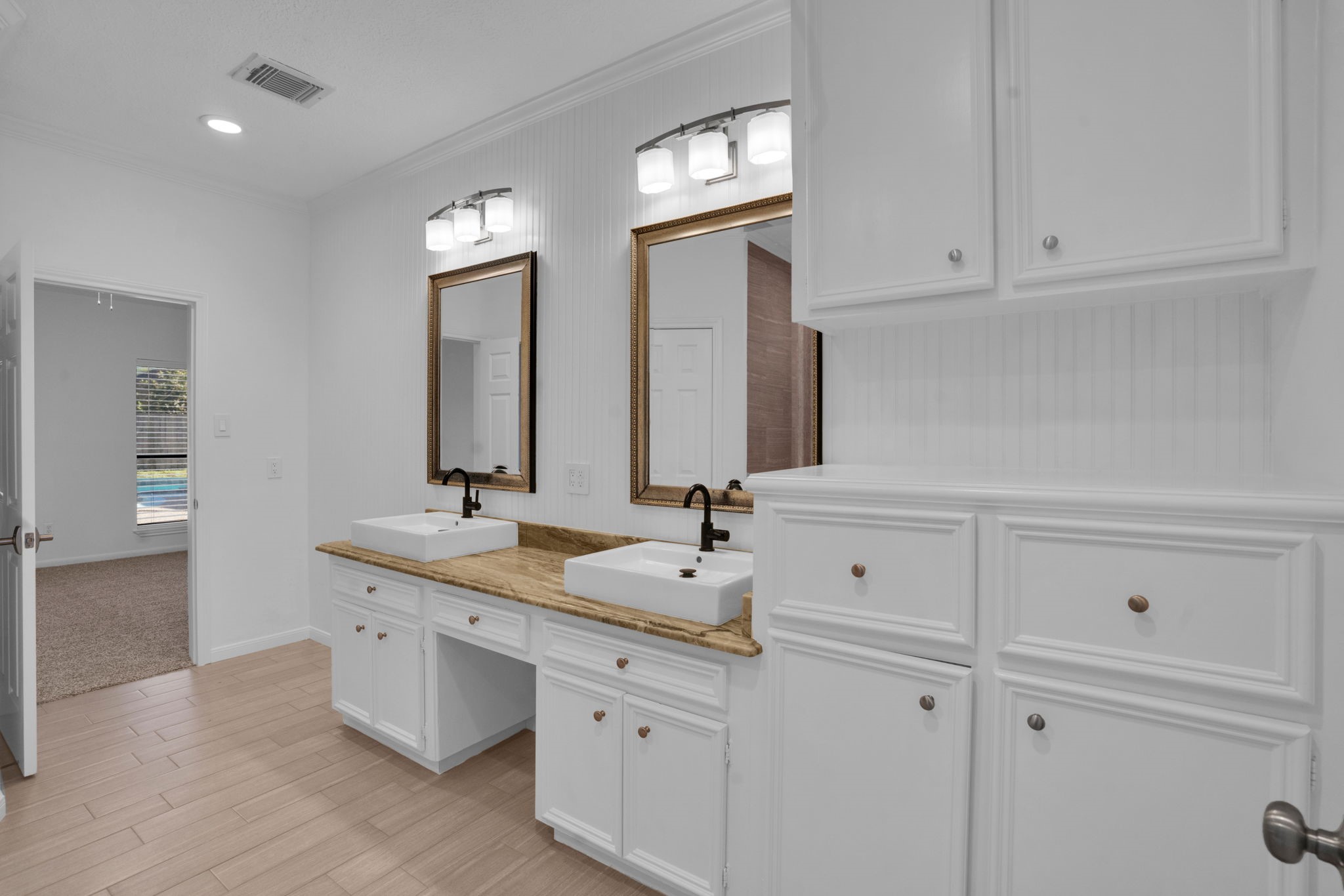 12411 Exbury Court Property Photo 29