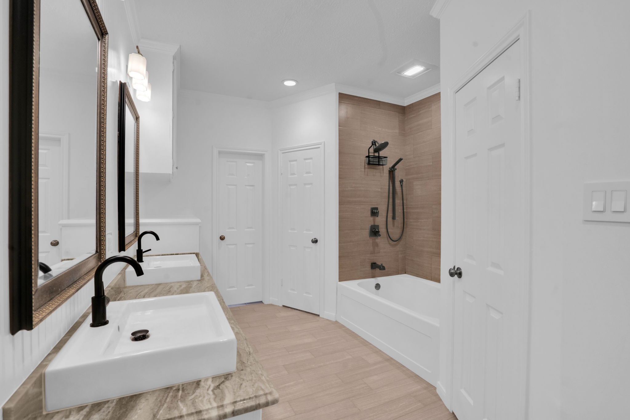 12411 Exbury Court Property Photo 31