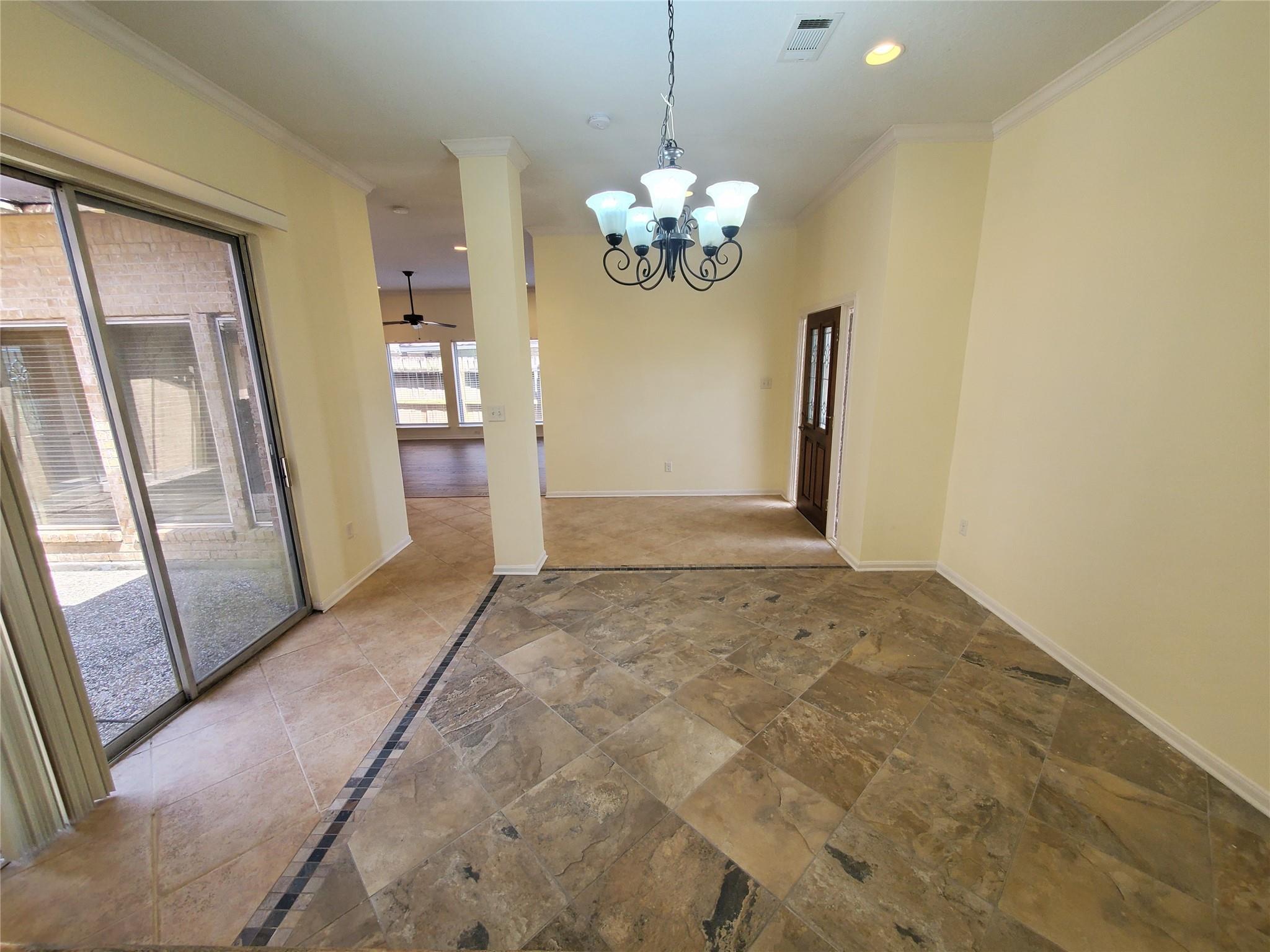 15815 Crestbrook Drive Property Photo 12