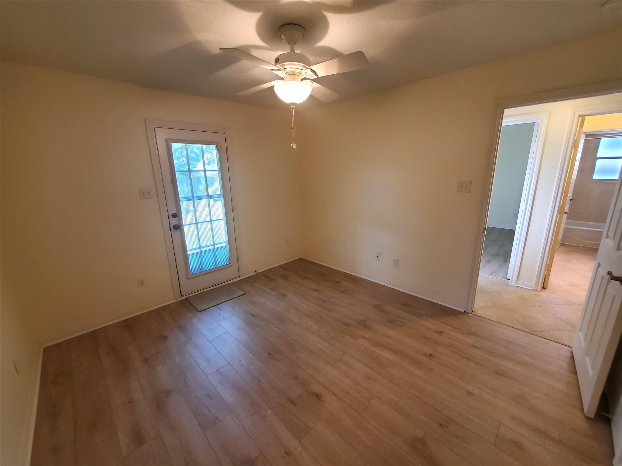 15815 Crestbrook Drive Property Photo 17