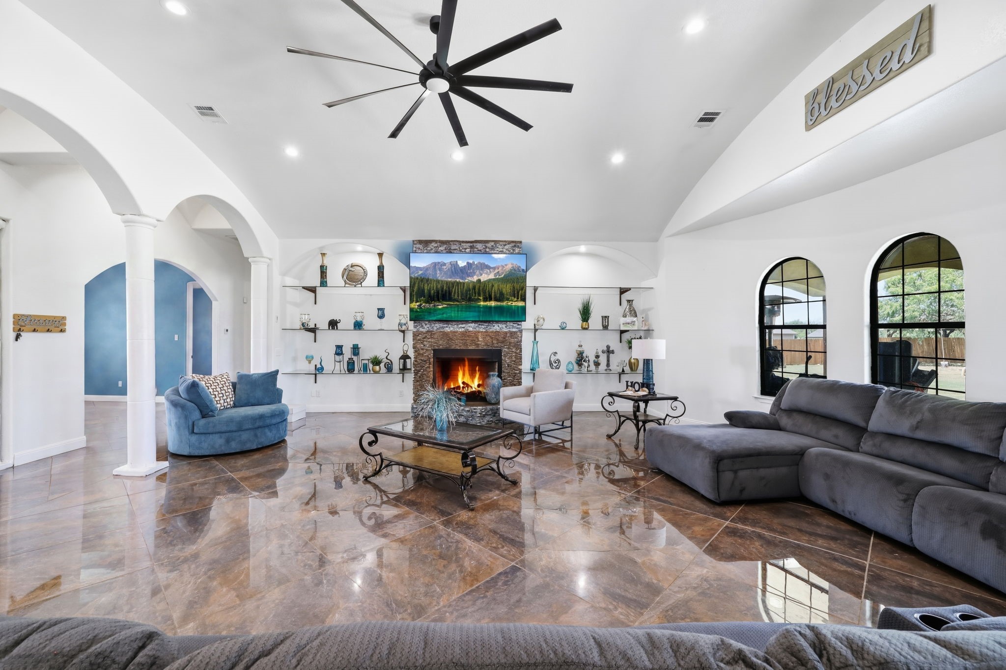 535 W Ansley Boulevard Property Photo 10