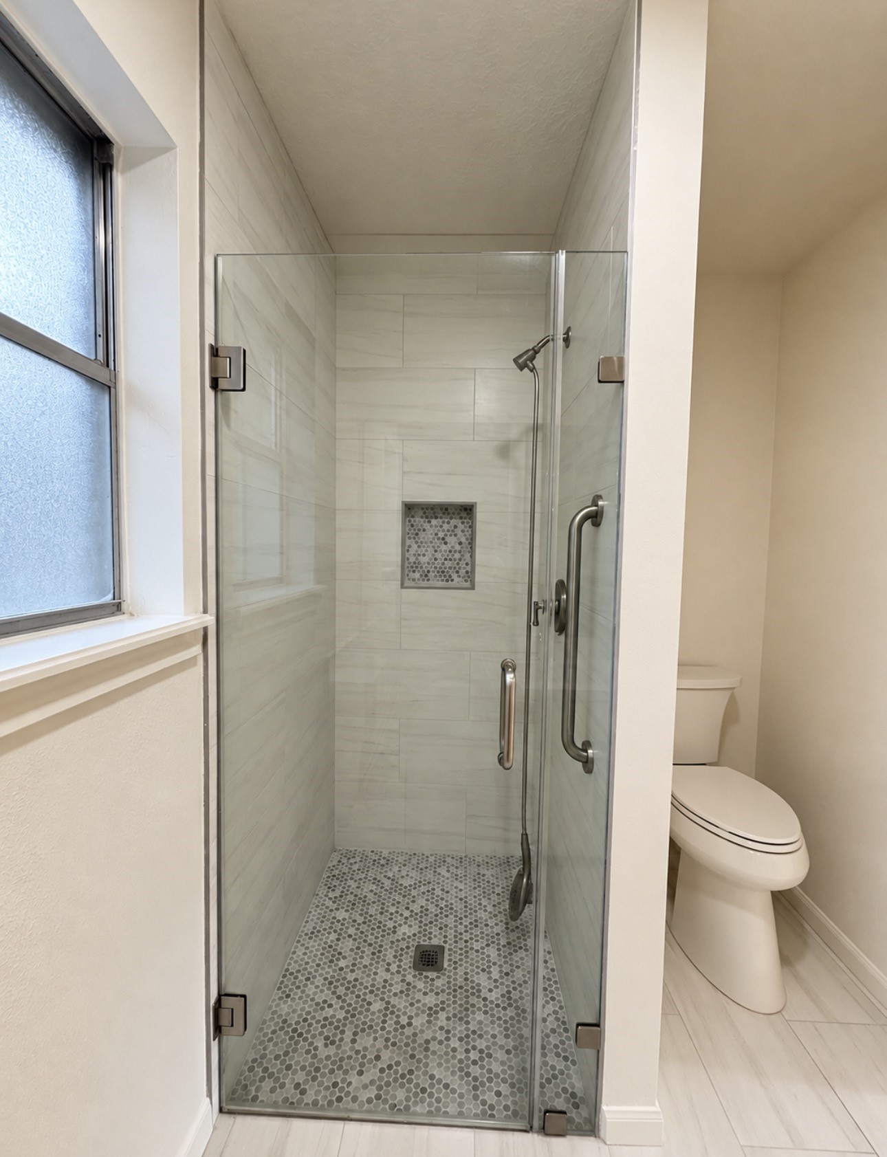 2111 Riverlawn Drive Property Photo 14