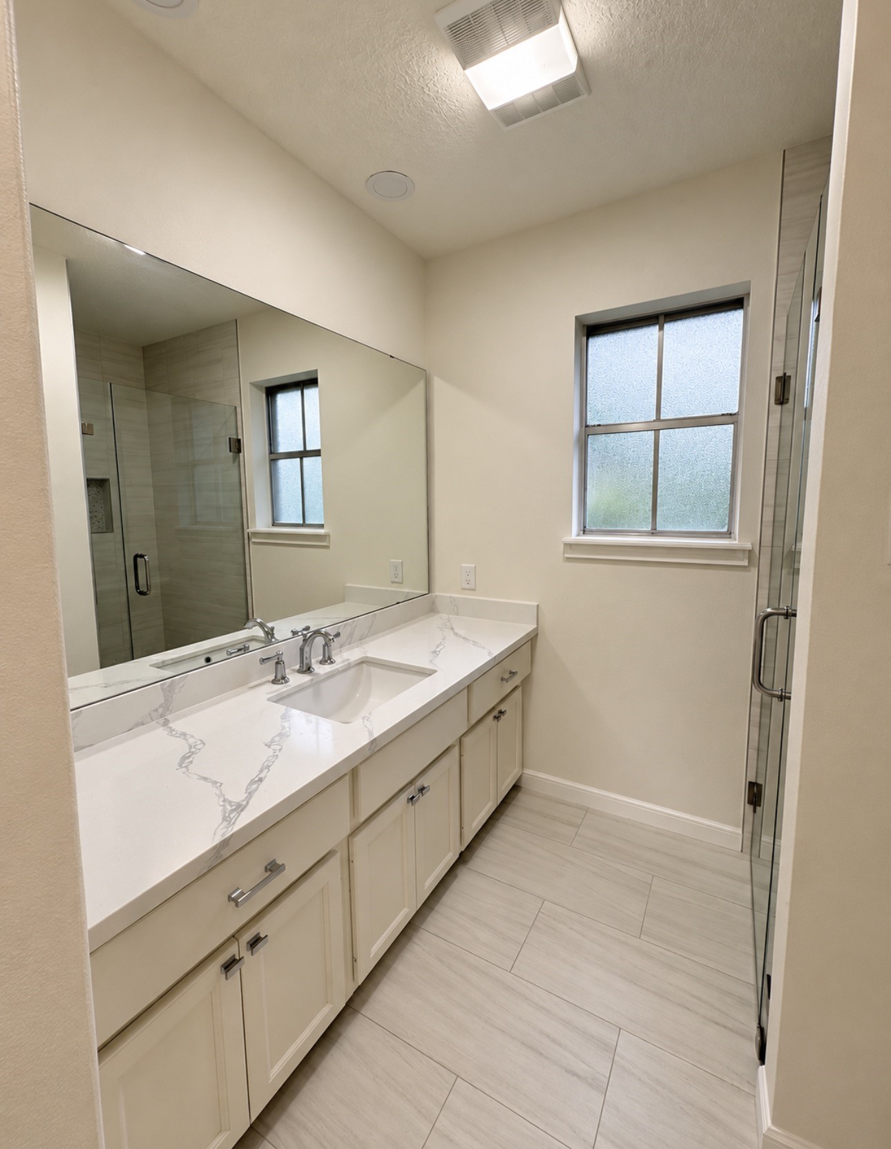 2111 Riverlawn Drive Property Photo 15