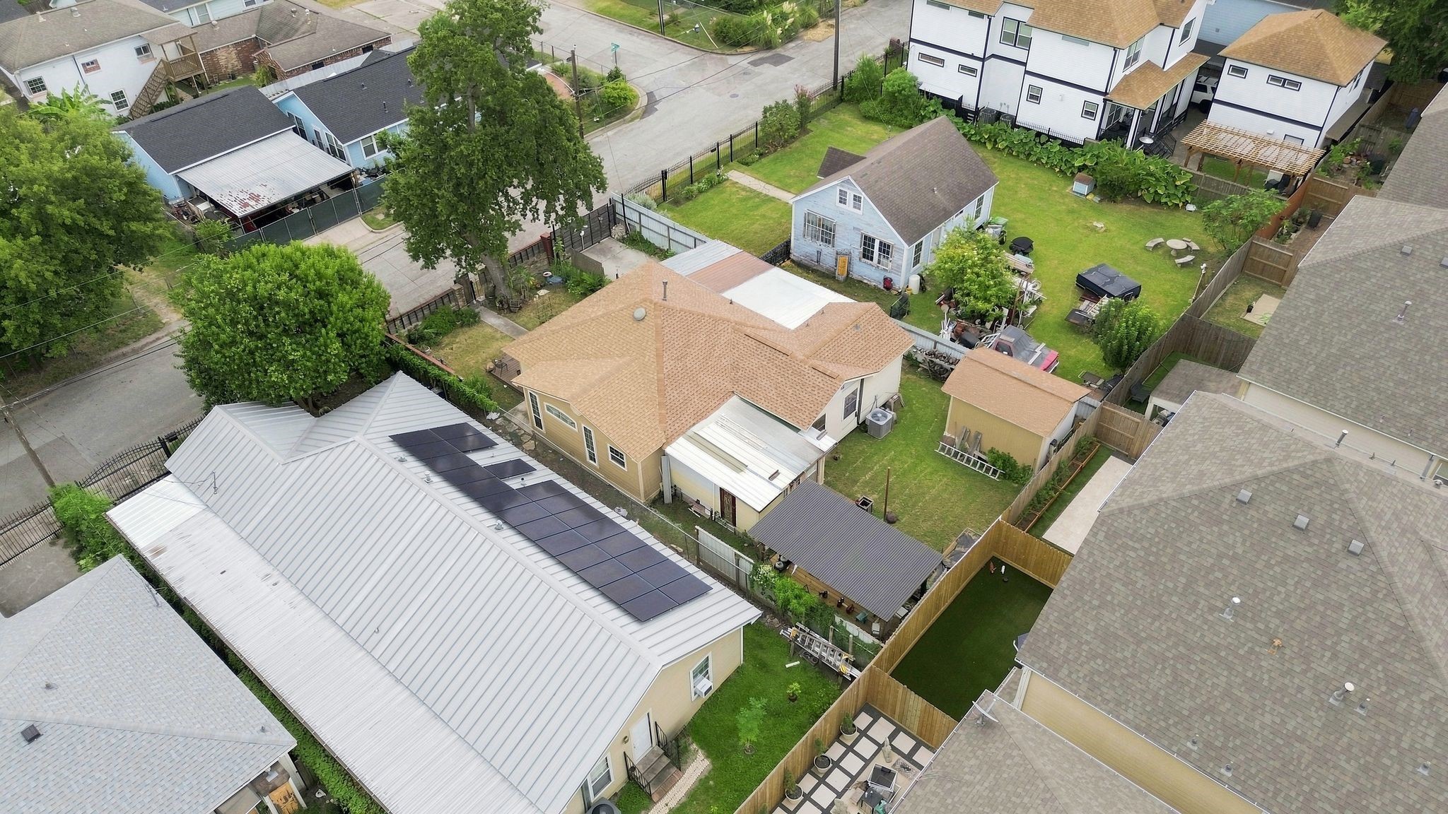 1205 Armstead Street Property Photo 5