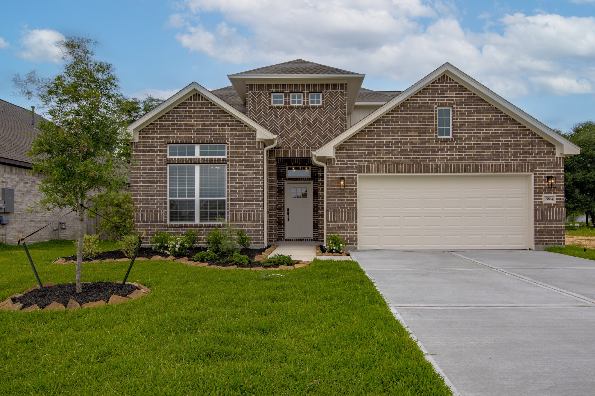 15803 Sugar Maple Lane Property Photo 1